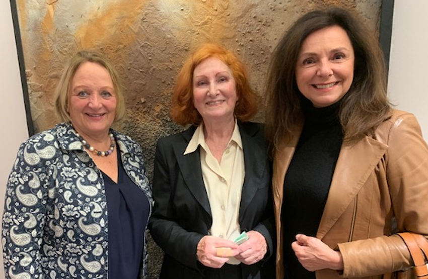 Hielt die Laudation: Bundesministerin a.D. Sabine Leutheusser-Schnarrenberger (lnks) mit Valeska und TV-Moderatorin Uschi Dämmrich Freifrau von Luttitz Hielt die Laudation: Bundesministerin a.D. Sabine Leutheusser-Schnarrenberger (lnks) mit Valeska und TV-Moderatorin Uschi Dämmrich Freifrau von Luttitz